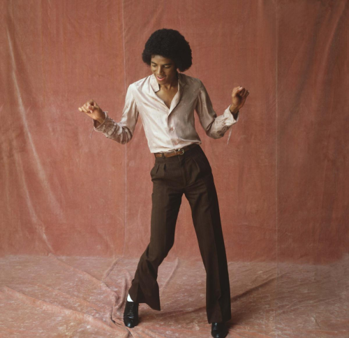 Sex twixnmix:    Michael Jackson photographed pictures