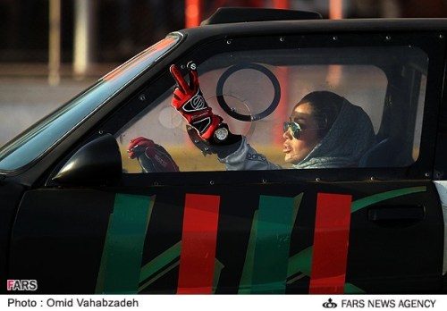 hondacivicef9:  nuggetlovesyou:  farsizaban:  Iranian female race car driver, Laleh Seddigh   BAH!  FFFFFFF