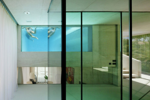 nevver:das Schwimmbad