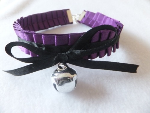 dominantlife:  deadlynightmaressurroundme:  ….I’ve never found collars so appealing….these are like my favorite… In order of what I like best and yeah…  Awesome with awesome sauce! 
