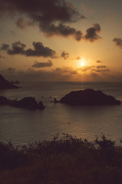 alecsgrg:  Amazing sunset | ( by Patrick Dherte ) 