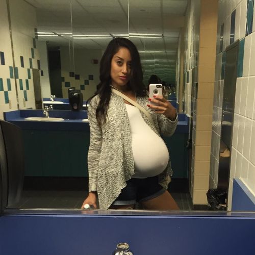 Pregnant Womens In Nice Tight Dresses :)
