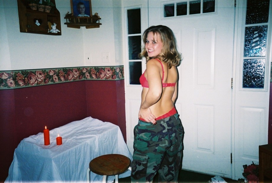mymarinemindpart3:  Sexy girl in cammies and tags pt 1