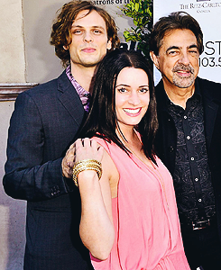evansbrewster-deactivated201503:  Paget Brewster, Matthew Gray Gubler &amp; Joe