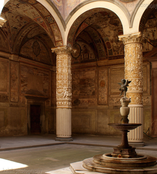 allthingseurope:  Palazzo Vecchio, Florence (by kelsk) 