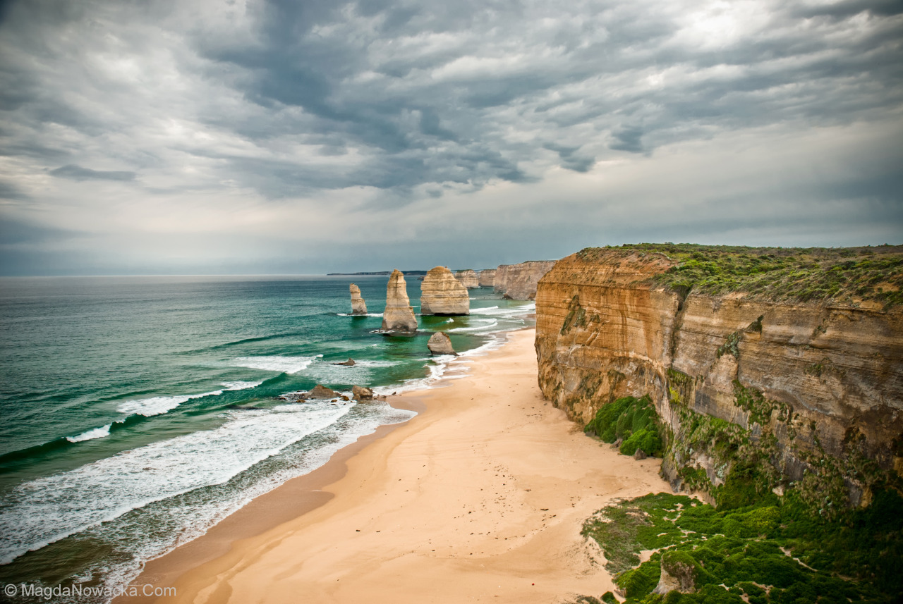Twelve Apostles, Australia