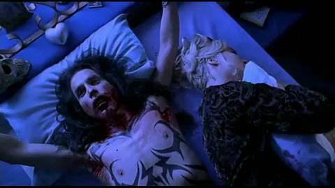 Jennifer tilly bride of chucky scene