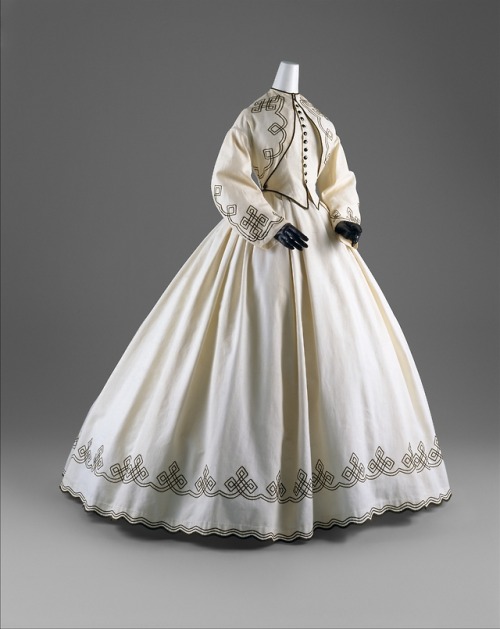 Promenade dress (American), 1862-64