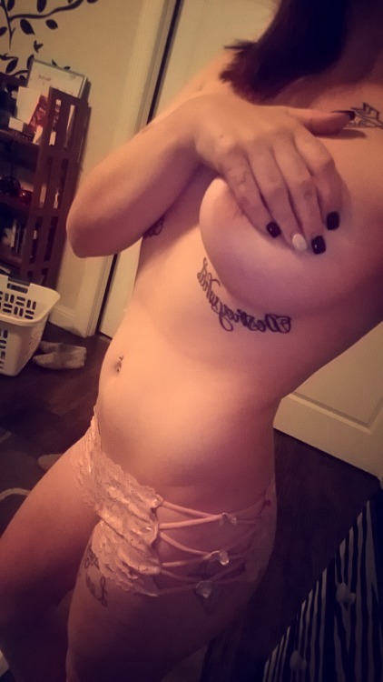 dragonchaser99: Tattoos and new panties ✌