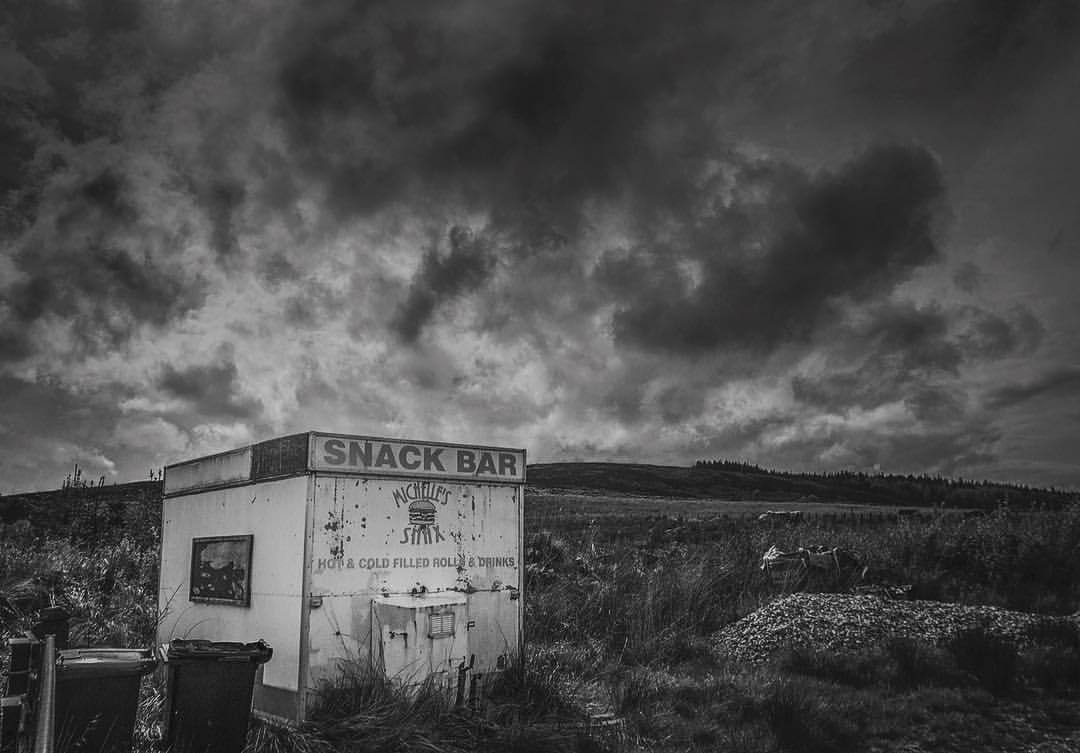 thefergs-pics: Snack bar #scotland #moray #banffshire #snack #blackandwhitephotography