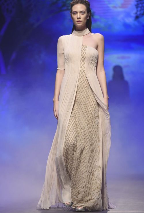 Zareena, spring 2017, Fashion Forward Dubai