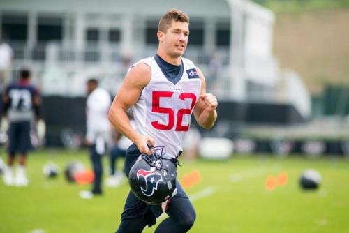 ILB Brian Peters(www.houstontexans.com/tv-media/photo-gallery/TexansCamp-Day-10/889d80da-04cd