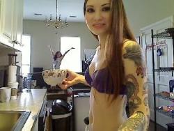 Jaefilth:  Kayleedanger:  We Are Live Now Boys! @_Jae Just Popping Up Outta My Bowl