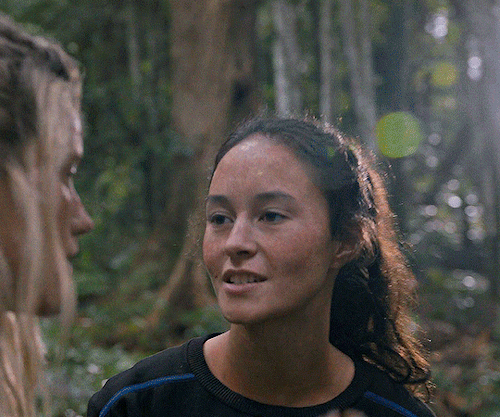 thewildssource:Shelby Goodkind and Toni Shalifoe in Season 2THE WILDS (2020 - )