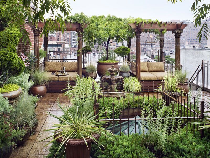 archatlas:      Hidden Behind the Master Bath, a Secret Garden in Chelsea Down the