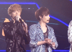 lu-keai:   6/∞ edits of EXO - Yixing clapping hands while his Luhan was talking, then hurting himself and continuing to clap  