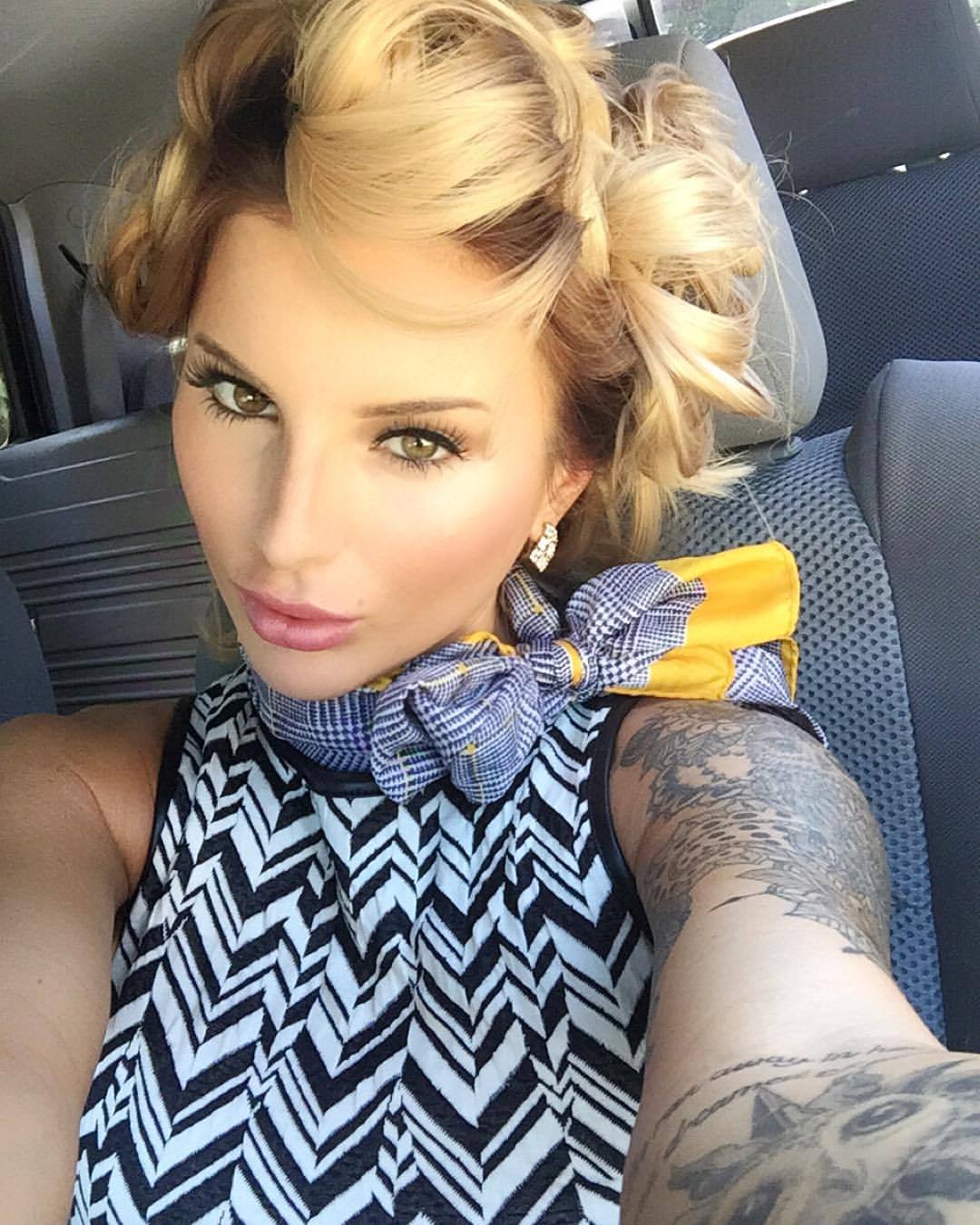 jlovetalk:  Busy bee today. On my way to Hollywood now, shoot #2. Got my hair pinned