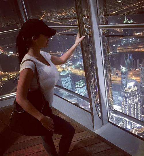 At the top of the Burj Khalifa tonight! So beautiful at the tallest point you can go to on the tallest building in the world. Sorry to the people who had to share the elevator up with me as I had a little freak out being scared of heights. 😰 The staff