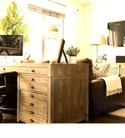 Farmhouse Family Room - OpenFamily Room - Mid-sized Farmhouse Open Concept Vinyl Floor And Brown Floor