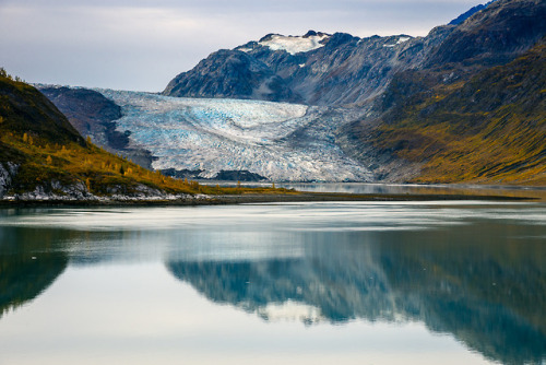 daskibum:Various shots of the first close glacier we came across.  It was a small one, but scenic no