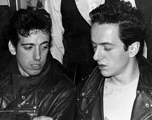Mick Jones And Joe Strummer , USA , 1979 .