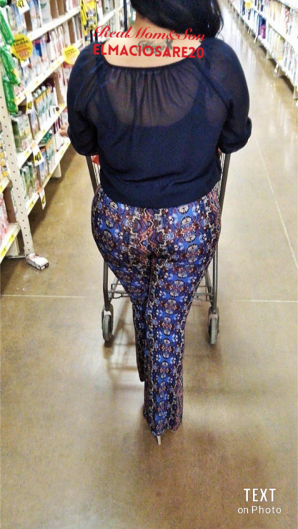 Mothers ass, I love going to the supermarket with mom