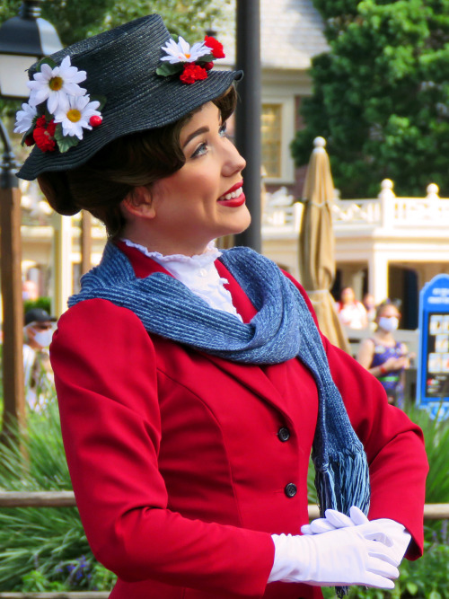 Mary Poppins by meeko_