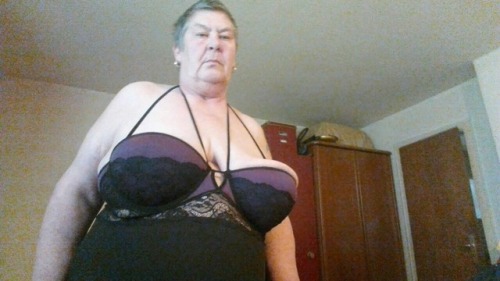 chiqito07: bearski421973: Yummy Lindura  wooow