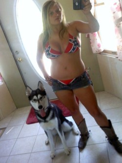 sexycountrygirls1:  Redneck Woman. 