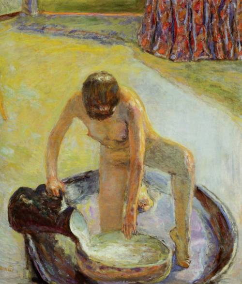 Pierre Bonnard, Nude Crouching in a Tub, 1918.