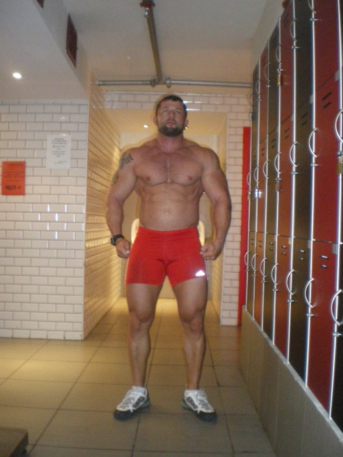 torontojock:  fuckyeahdaddies: who you looking at faggot?