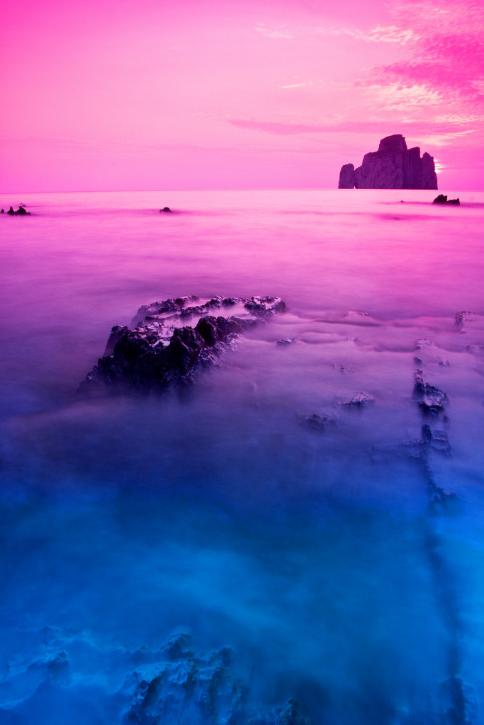 pyrrhic-victoria:  Dreamland by Giacomo Macis 