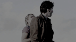 dicaprios:gtkm: ten relationships — tenth doctor & rose tylerso the year five billion, the sun expands, the earth gets roasted…  that was our first date. we had chips.