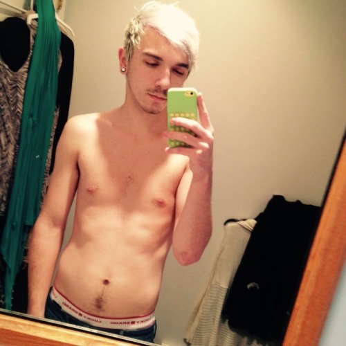 purrrrfecti0n:reminder that I’m perfect. Like, really.