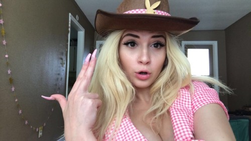 dumdolly: saddle up folks, the cock ridin’ cowgirl is in town manyvids | snapchat | spoil me ~