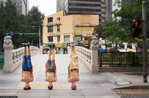 astonishingjack:tepitome:Ballet Dancers in random situations by Jordan Matterptrnsnt