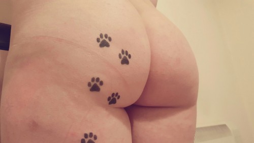 pornbeautyhq:  naughtygamerslife:  Perfect booty ^.- xxx   👍 Want More? Follow naughtygamerslife 👈  This is the cutest location for this tattoo
