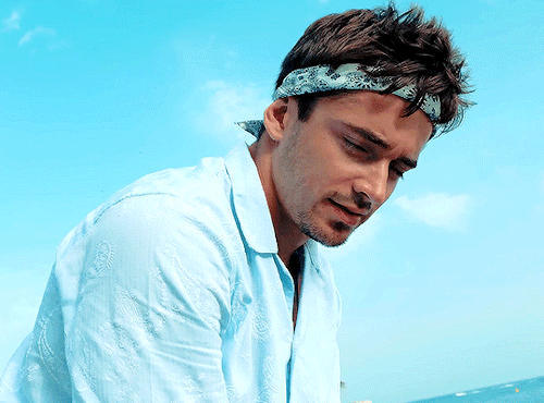 Alright Someone Asked Me A Few Weeks Ago How I Colored My Gifs To Make Them Colorful Like This So I Thought