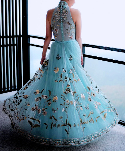 fashion-runways: HIAN TJEN Bridal Couture 2021 if you want to support this blog consider donating to