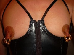 women-with-huge-nipple-rings.tumblr.com post