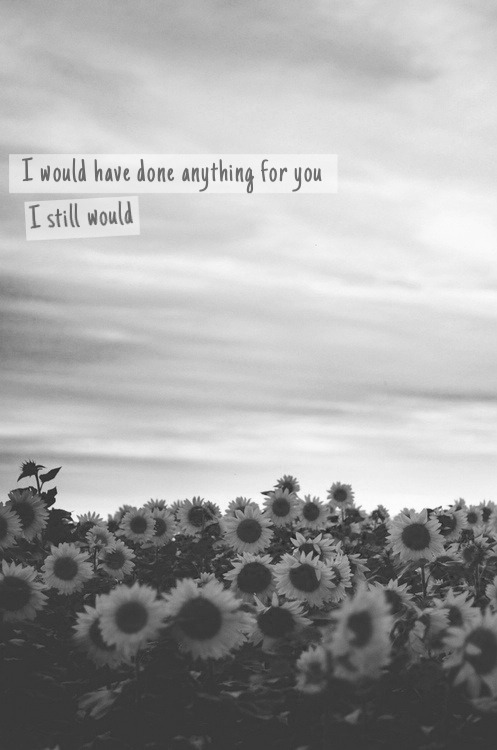 morphine-and-cigarettes:  sad black and white blog, I follow back similar