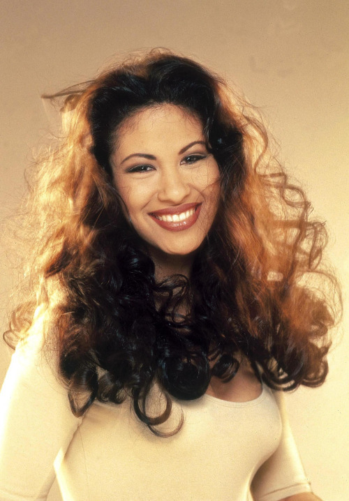 twixnmix:   Selena for Agree Shampoo (1994)
