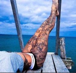 tattooalovin:  Complete leg tattoo 😍