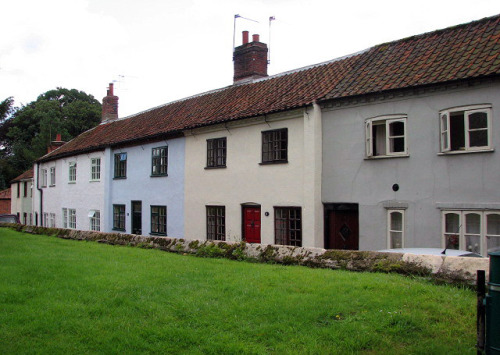 124daisies:Cottages, Back Street, Reepham