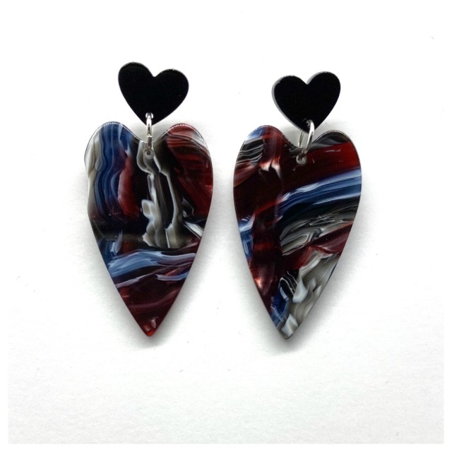 skvoreshniki-deactivated2023020:heart-shaped earrings by the vintage royalty