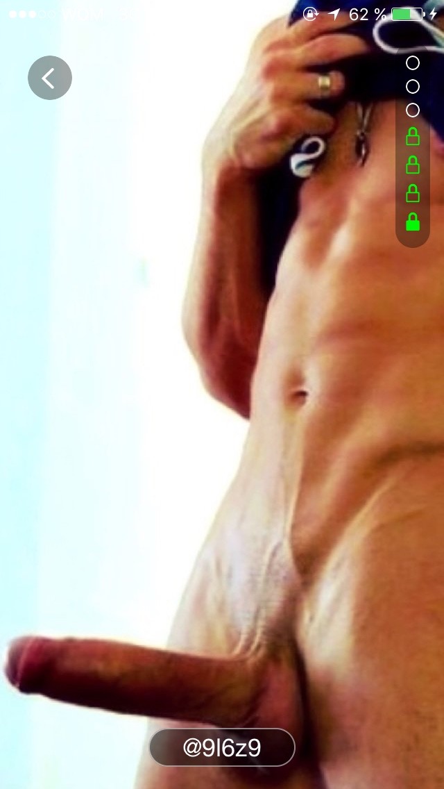 420blackbear:  betosgaylatinmenfan:  Beto’s Corner http://betosgaylatinmenfan.tumblr.com/