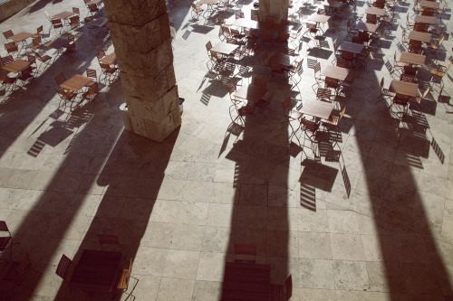 hawaiiancoconut:  Late afternoon at the Getty, Los Angeles.  