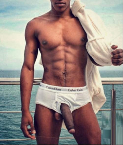 dominicanblackboy:  Damn Dat Dick!😍