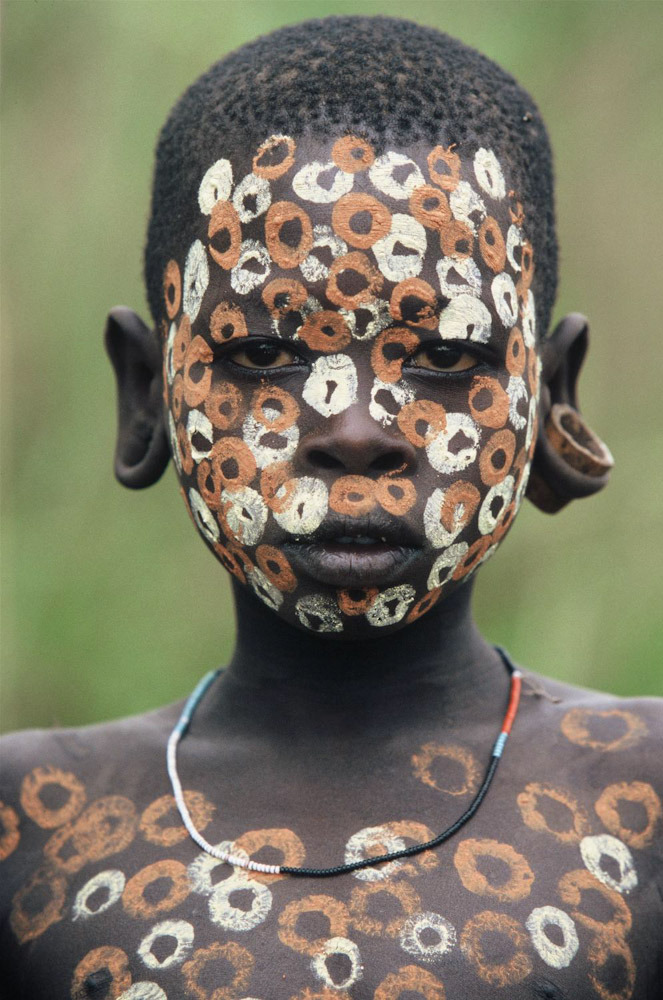 Natural Fashion from Ethiopia’s Omo Valley. Photographs by Hans Silvester