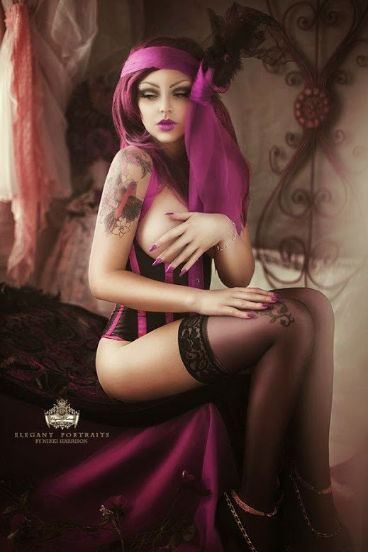 fantasy-paranormal-fan:  Gorgeous Alternative-Vintage looking PinUp Model